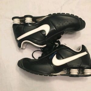 Nike Shox classic leather women's size 9.5
